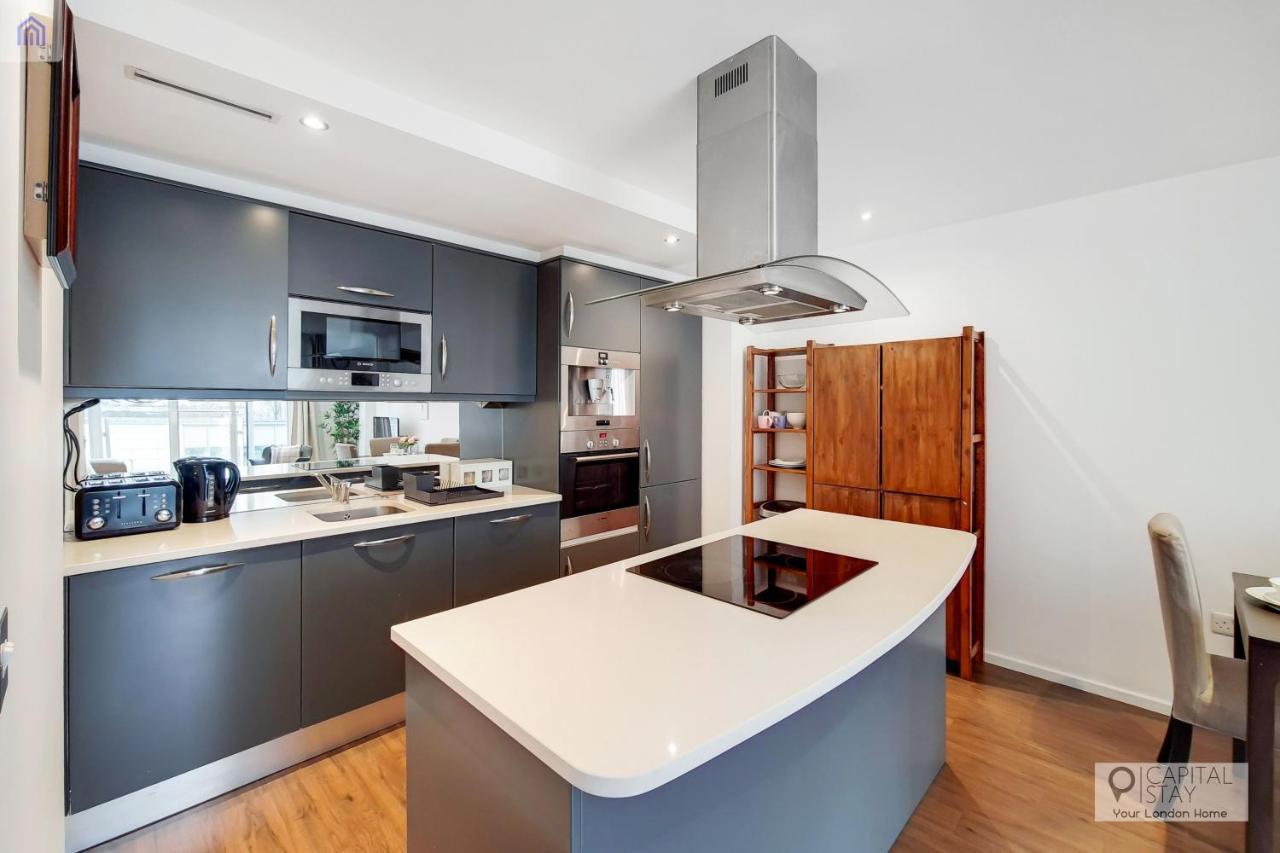 Fully Serviced Two Bed Apartment By Excel & O2 Лондон Екстер'єр фото