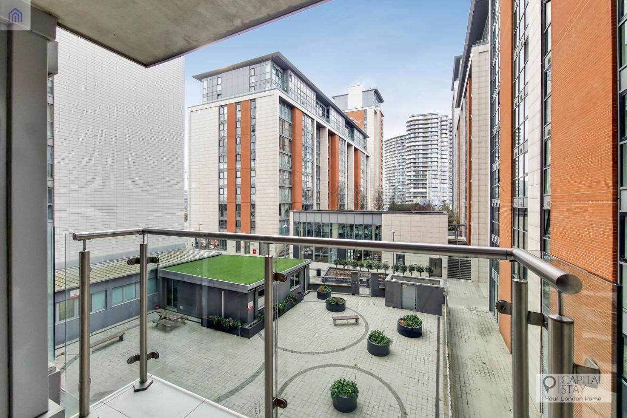 Fully Serviced Two Bed Apartment By Excel & O2 Лондон Екстер'єр фото