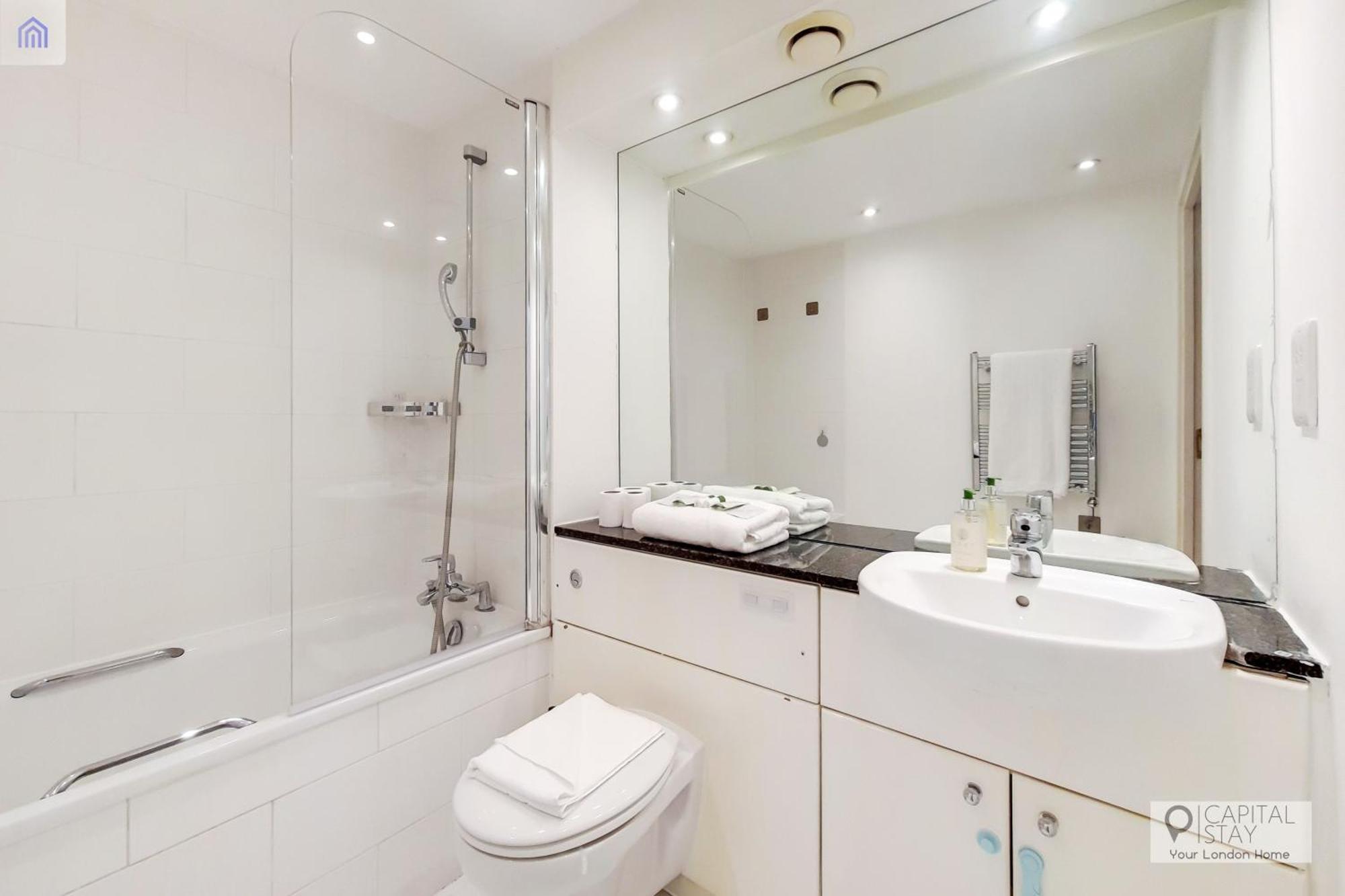 Fully Serviced Two Bed Apartment By Excel & O2 Лондон Екстер'єр фото